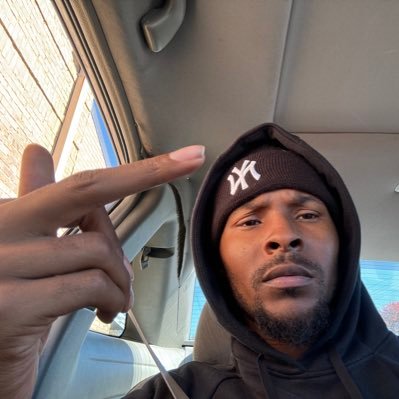 27 year old Black God 11.5🦶🏾 US based Cashmaster 💸 since 2022.