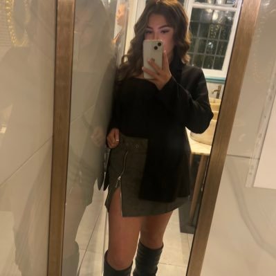 CourtneyMa12607's profile picture. 