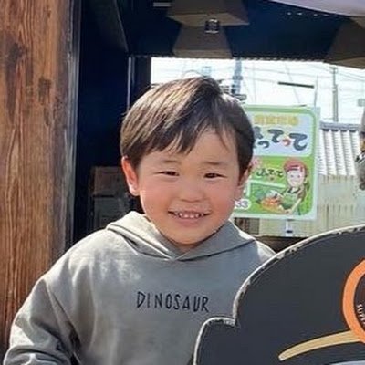 akavince15's profile picture. 