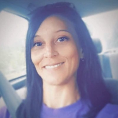 Wife 👰🏻♀️ • Mother 👦🏻👧🏻 • Dachshund Mom 🐶 • 💜🐅💛 & 🖤⚜️💛 🏈 Fan • 🛶🎣 Lover • 🍧🍩 Junkie • Dr. Pepper Girl🥤• Wildlife Lover