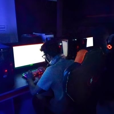 NamanParlecha's profile picture. LFX'25 @PrometheusIO | SDE @FinalRoundAI | Winner SIH'24 | Member @pointblank_club | 4x Hackathon Winner | GoLang | TypeScript | 4x Hackathon Winner