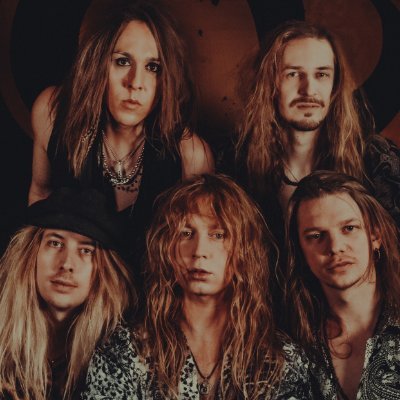 Hard, heavy & authentic rock! ☮️🔥New album: Forgotten shades of life 👉 https://t.co/Tjkw7NpbQX 🔥 Label @Rankakustannus PR @ginger_vine Bookings @fullsteamagency