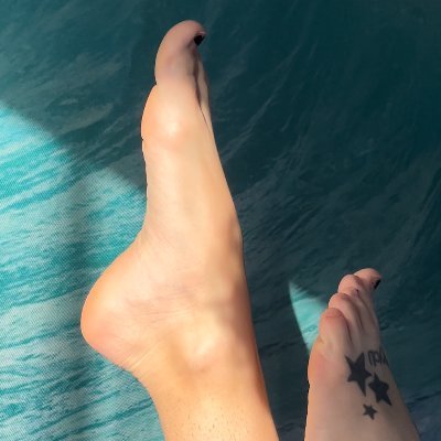 ✨#feetgirl✨ Im puppyspit. oops my feet are in your face 🥰 This is my only page, I have tattoos on my feet. This is my official page ✨OF out soon✨