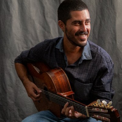 Bernardo Diniz
Músico, compositor, flamenguista, remador.
Ouça