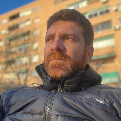 Diputado de Más Madrid. Portavoz de vivienda. “El camino que conduce al intelecto debe pasar por el corazón.” Schiller