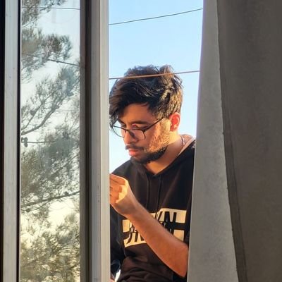 mh_khoshnevisan's profile picture. 000
222