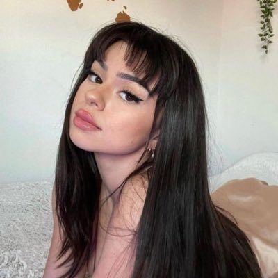 adazstra's profile picture. Bu bir yemin değil bu sefer elveda.