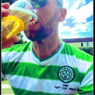 Donzothetim's profile picture. Don’t take life too seriously,  but seriously, FUCK THE TORIES!! 🏴󠁧󠁢󠁳󠁣󠁴󠁿🍀