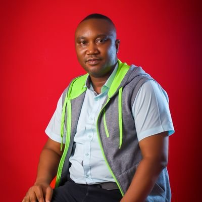 elliottkhade's profile picture. 