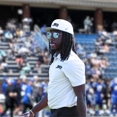 Cornerbacks Coach 🏈@LWC_Football
 🏋🏾‍♂ Personal Trainer 🏆 2x MSFA all conference selection ONU Alum '21