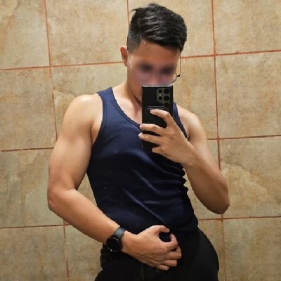 Bi | 🏹 | ID11x | 🔝 | 199X | Scorpio ♏️ | Partnered 👬|
Gym 🏋️♂️ Coffee ☕️
An account for gym dumps and watching porn.