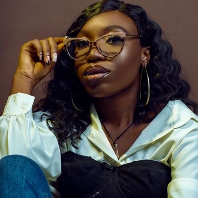 EvelynOnisoya's profile picture. Content developer and researcher✍✍
poet & Creative Writer🤓🤓