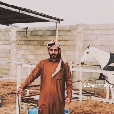 ولاني بمن يطرد ورا كل مذكور في نجد ولا بالجزيرة مشاهير دامي خوي لكل خير ومشهور رجوا عفون الناس عار ومعايير