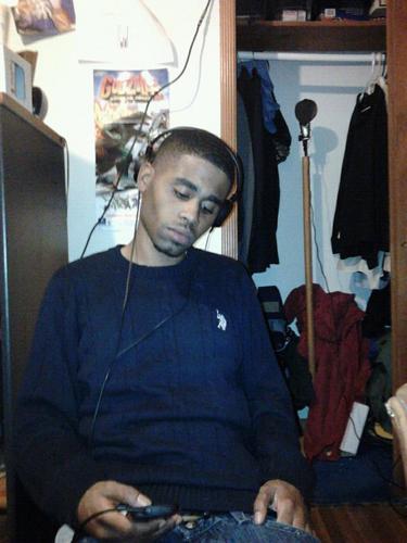 GeeMoney103's profile picture. breaking down stress and  rolling up life