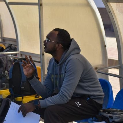 assistant teacher at physical education 🏀
Aswan university
قلب الحياة مليان حاجات وبتفرح