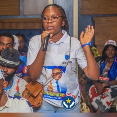 #journaliste #porte parole spiritus #communicatrice à congo uni parti cher à KAZITERIKO KENDA Faustin affectueusement appelé Maître kazy . #Femme politique