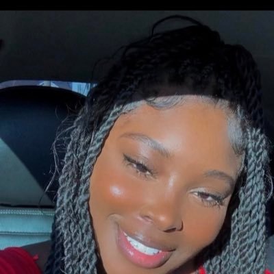 Ig: heyim_tayyy #Beauty&Health #BlackLivesMatter chi✈️dtx soon to be 👩🏾⚕️🩻