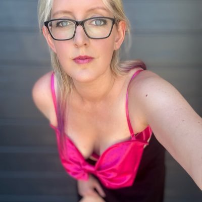Mature Goddess/soft but adaptable Aussie dom. Tribute $30 to connect. Beem: OptiMysticX            Pay id: +61417537815