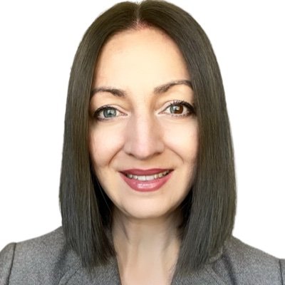 Ran for Congress in 2020 to represent Arizona's 1st District. Got ~43% of the vote the first time around. 2ļøā£0ļøā£2ļøā£4ļøā£? Follow āØ@EvaPutzova āØ