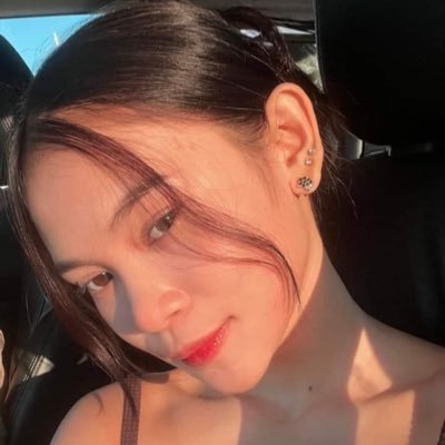 LindaAnanda162's profile picture. 