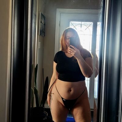 **NSFW 18+** Your classic Canadian sweet heart showing off her spicy side
🌟 Daily wall content. No PPV.
 Let me be your online girlfriend