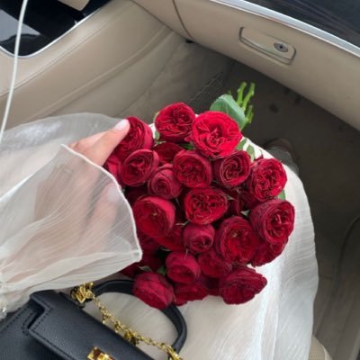 okambs's profile picture. 