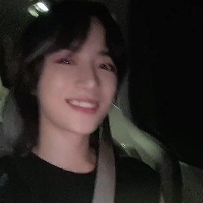 loeyylips's profile picture. ⠀⠀⠀⠀𖧧⠁박찬열 ♥︎ 𝟵𝟮s : 𝗽𝗮𝗿𝗸 “ ⠀⠀⠀⠀ ⠀⠀⠀⠀ela/dela