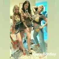 bentleycoraa's profile picture. ☀️🌴
click this link for some awesome art