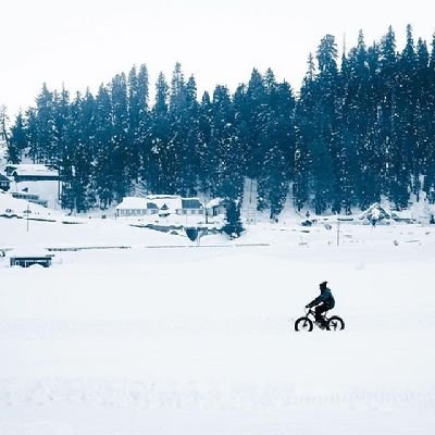 महाराष्ट्र राज्य हे स्वाभिमानाने,डौलाने जगातील कानाकोपऱ्यात गरजले पाहिजे ही महत्वकांक्षी बाळगणारा मावळा.🚩धन्योऽस्मि भारतत्वेन. RT &likes not  Endorsement