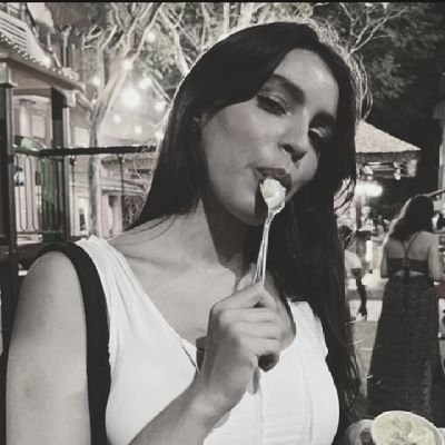 — ‘ Você simplesmente é tudo pra mim. dedicado a @annaestrellaaa
