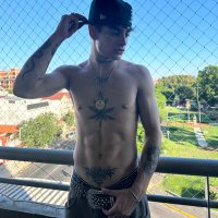 🤑(@exxxclusiveboy) 's Twitter Profile Photo