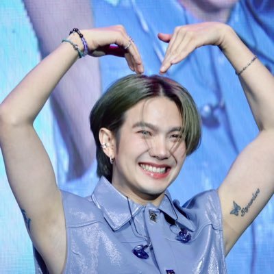 LindaZilch's profile picture. Do what you think is right💙