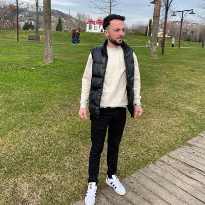 emreates54's profile picture. 