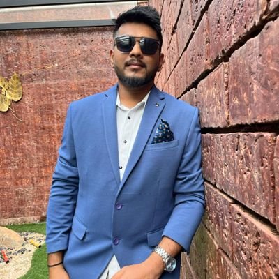 Code Newbie, Python's got me hooked! Swapping from service sector, I'm on the hunt for my first dev job. P.S. I'm still learning the ropes, so be gentle😀