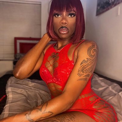 3rd times a charm! 6’4 stallioń 🐎 FEMININE 💅 Los Angeles ☀️ 🌴 👻 $50 Facetime Calls 💦 $25 DM fee to get a response or leave me alone New IG: onlyphatphat