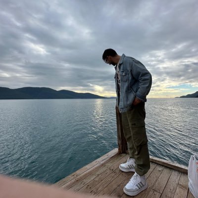 utksenn's profile picture. 