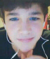 AustinSaysYEE's profile picture. I love when Austin says #YEE. Follow me if you do too!