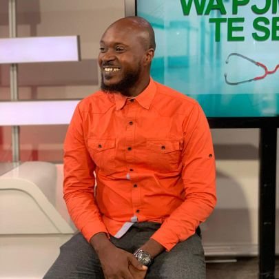 Tv/Radio Sports Analyst
Dutiful, Generous and a Gentleman.. Liverpool YNWA @LFC .
How people treat you, is how they feel about you.