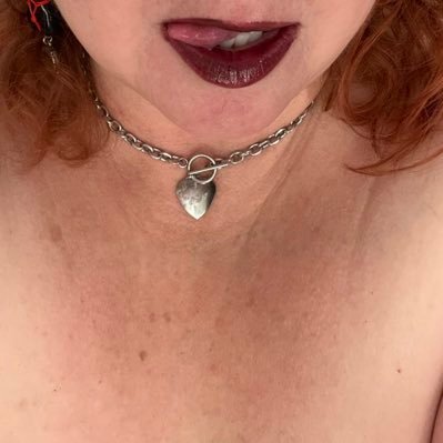 curvy, blue-eyed, red-headed switch.bratty & chatty. Adults only🔞DMs are not open to just anyone, secret account , not looking . DO NOT share my pics