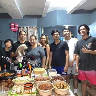 BCrownking's profile picture. how will I start to be rich if i have nothing to start up...🤔