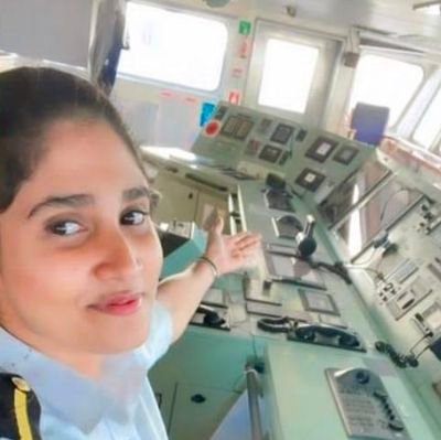 Commander Indian Nevy 🇮🇳 l Proud Be Indian l Jai Hind l Followed by : @KashiVijays