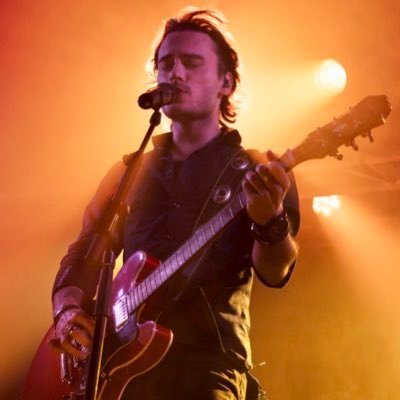 RomainSwan's profile picture. 🎤 Singer, guitarist, songwriter 💿 Hit The Tone Records