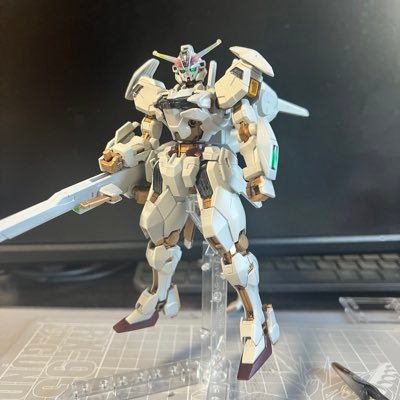 xyatu's profile picture. FGOやガンダムの事で時々呟きます。ガンプラ塗装にはまっています。  #ガンプラ好きと繋がりたい 無言フォロー失礼します。
