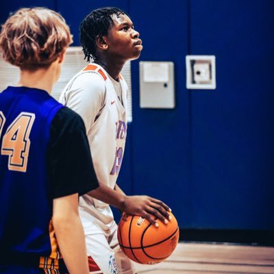 6’2 CG/wing |C/O: 2027| |New Hampshire,USA🇺🇸| |Busche academy🦁| WhatsApp📞: +1 (603)-216-4510 Email📧: thiepkuany2007@gmail.com |Youtube: Thiepkuany