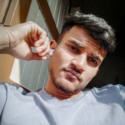 rutvijrathwa's profile picture. Navodayan💛

Medical College Baroda 🏥