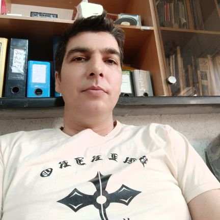 FarshidKar80440's profile picture. 