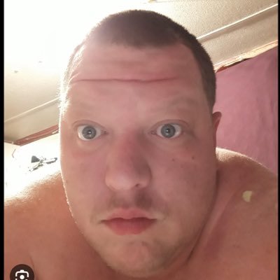 StewartGilleon's profile picture. hanging with the bulldog. pondering about the 7 wonders of the world.