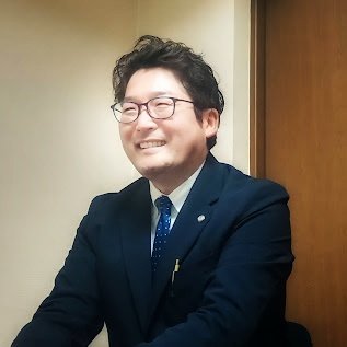 札幌の税理士&AFPです。
所属税理士の登録ですが、直接受任をけっこうしているので、半分は独立している的な税理士です。
2020年租税資料館奨励賞受賞。
税金に関するツイートはあまりしません。子育てやくだらないツイートが多いです。