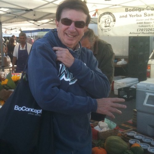 howardjwayne's profile picture. 