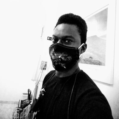 PauloBanti's profile picture. Skinny dude from the southern part of Nigeria, dark skin royalty, future OAP, supports Arsenal  😊😁 computer science 🎓
